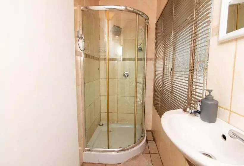 Majatalo Gastehuis 17