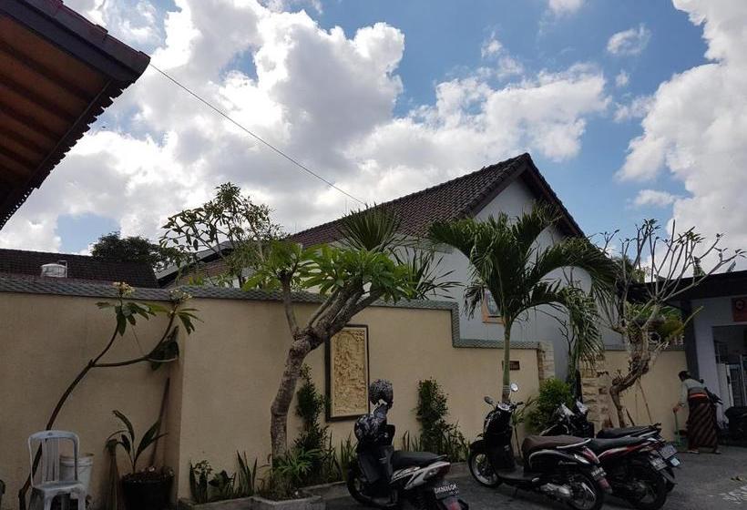 פנסיון Nyoman Guesthouse Canggu