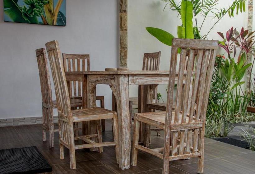 פנסיון Nyoman Guesthouse Canggu