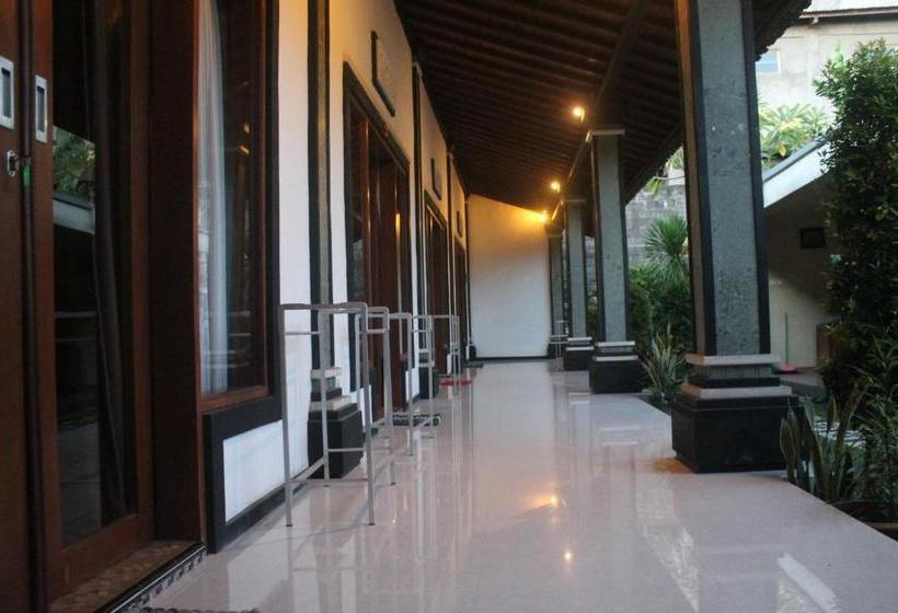 פנסיון Nyoman Guesthouse Canggu