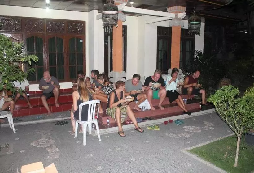 ペンション Nyoman Guesthouse Canggu