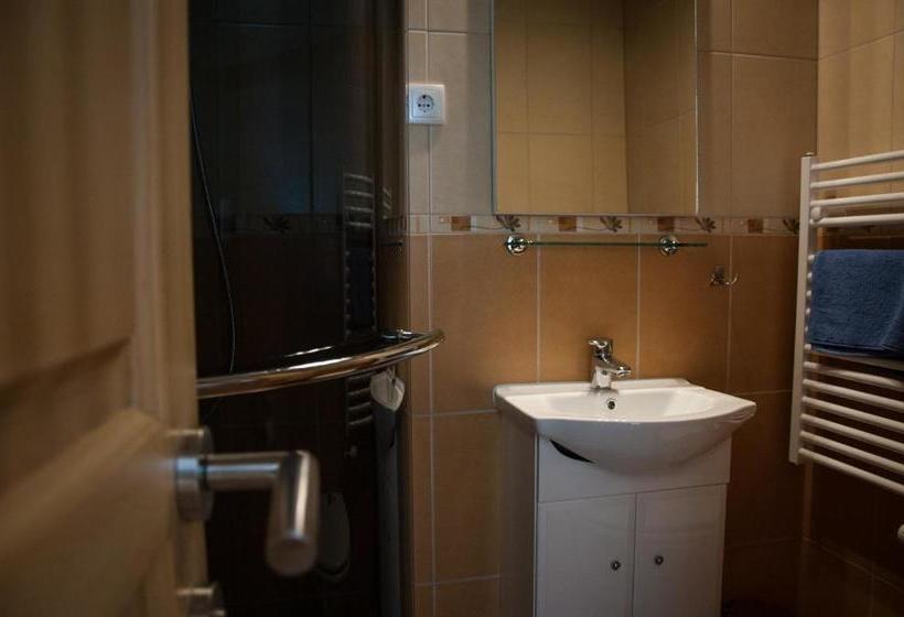 Pensionat Sába Ház