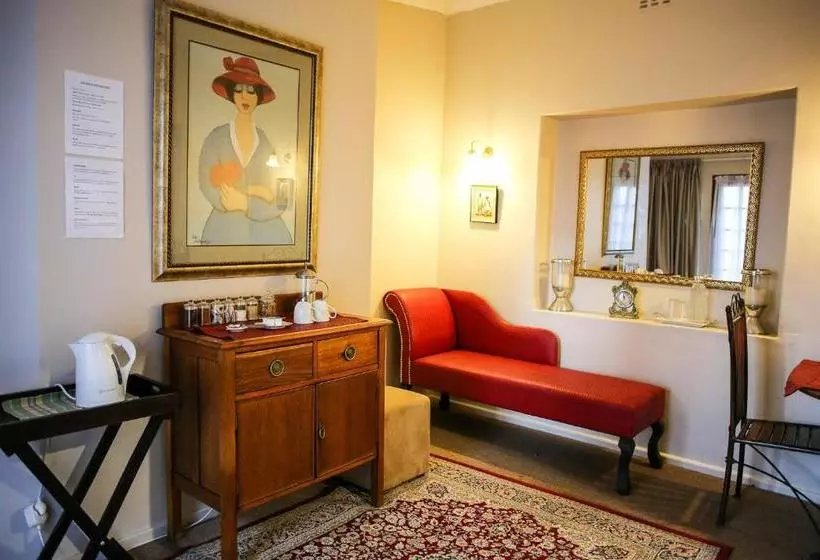 پانسیون Three Gables Guesthouse