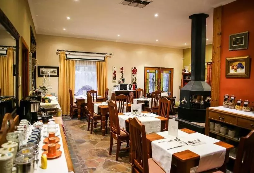 پانسیون Three Gables Guesthouse