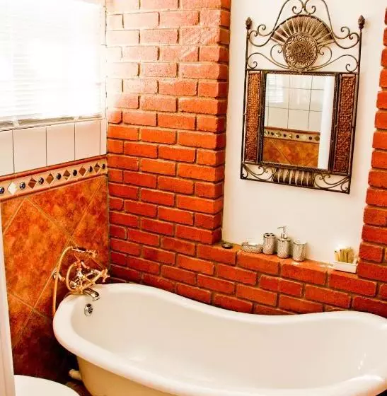 پانسیون Three Gables Guesthouse