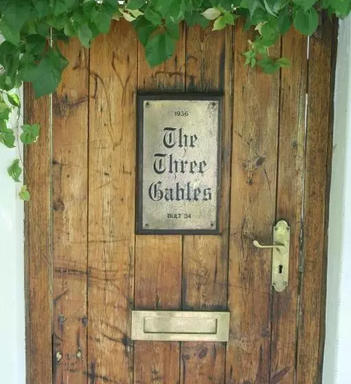پانسیون Three Gables Guesthouse