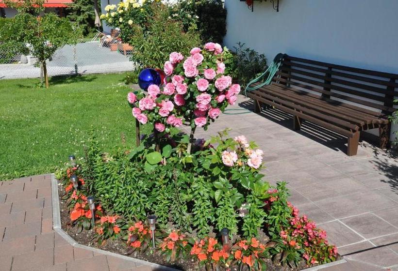 ユースホステル Gästehaus Mayer