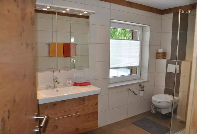 هاستل Gästehaus Mayer