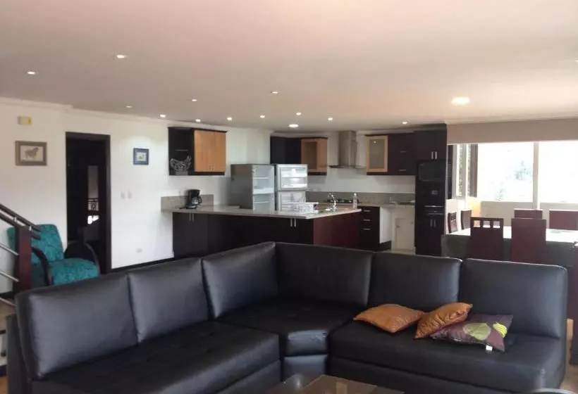 Gaviota Apartments & Suites