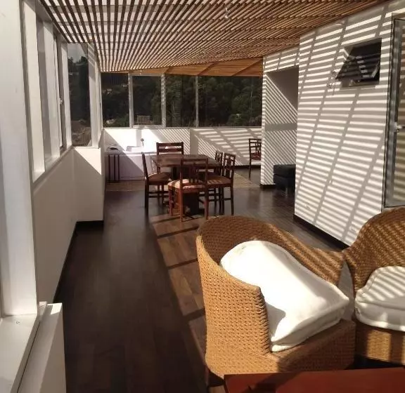 Gaviota Apartments & Suites