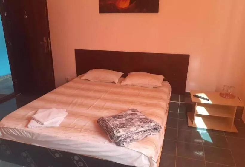 پانسیون Casa Ana