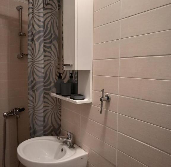 پانسیون Castello