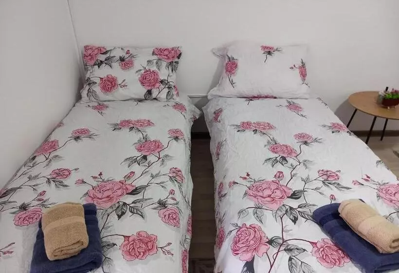 پانسیون Castello