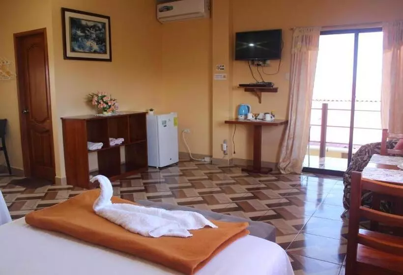 ペンション Hostal Romy