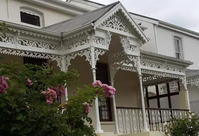 Majatalo House On Plein