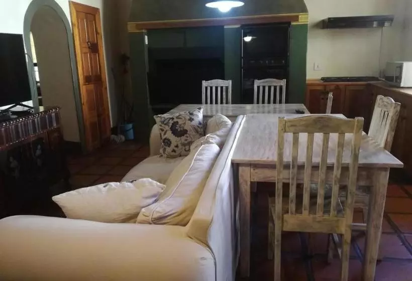 Majatalo House On Plein