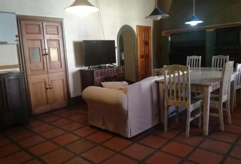 Majatalo House On Plein