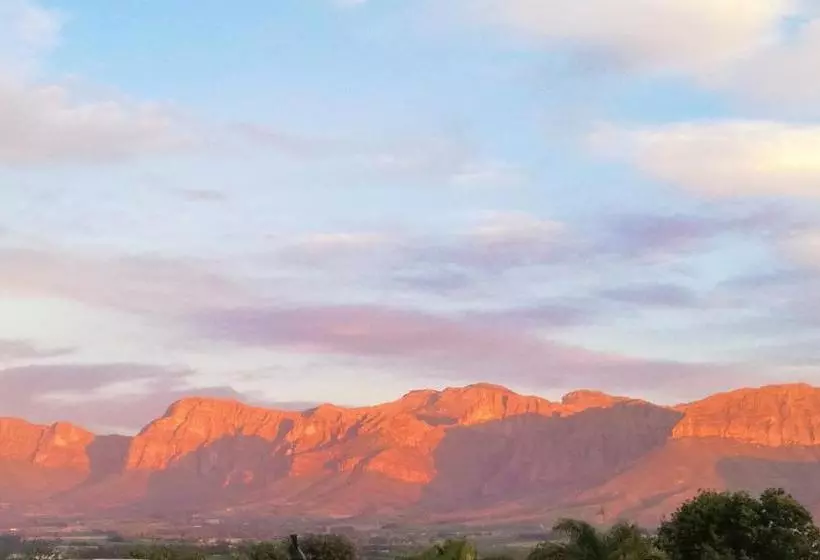 Majatalo House On Plein