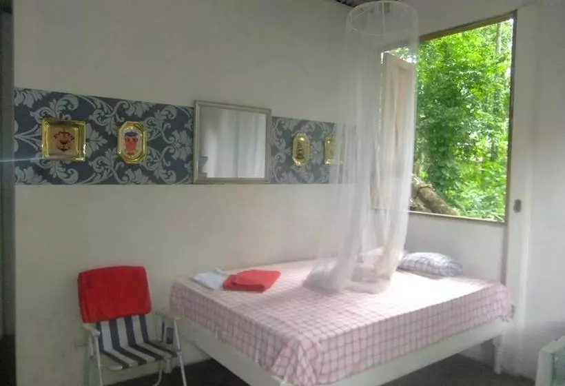 Retkeilymaja El Faro 13 De Puerto Viejo