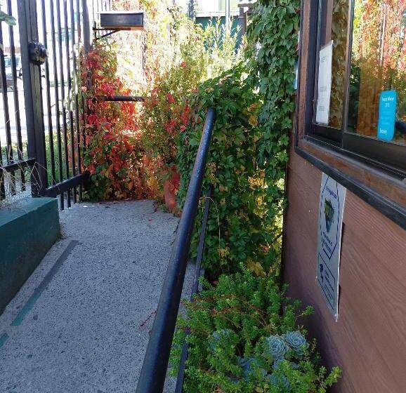 Apart Hotel Colonia Königsberg Estacionamiento Deptos Completos Ubicado En El Centro De Valdivia Air