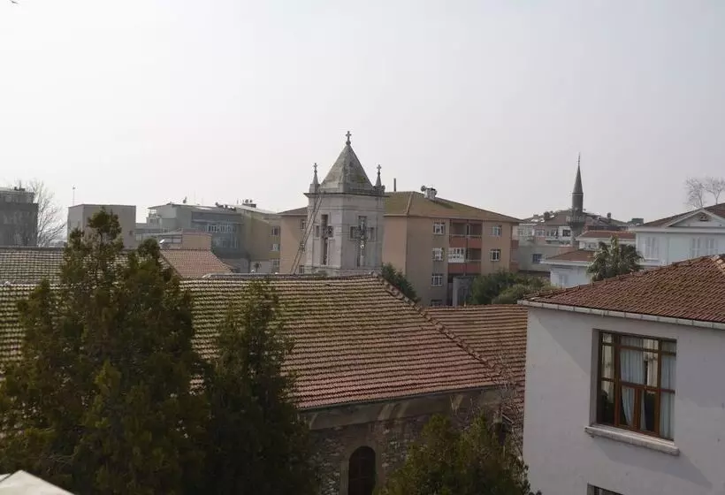 Avsin Residence