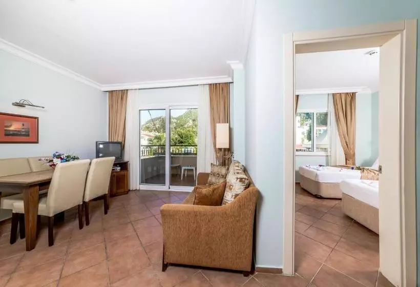 Lighthouse Apartments