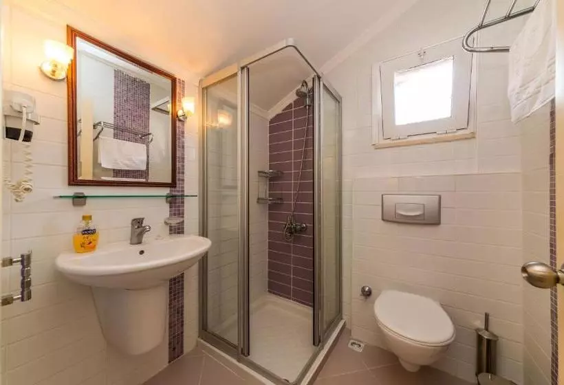 Lighthouse Apartments