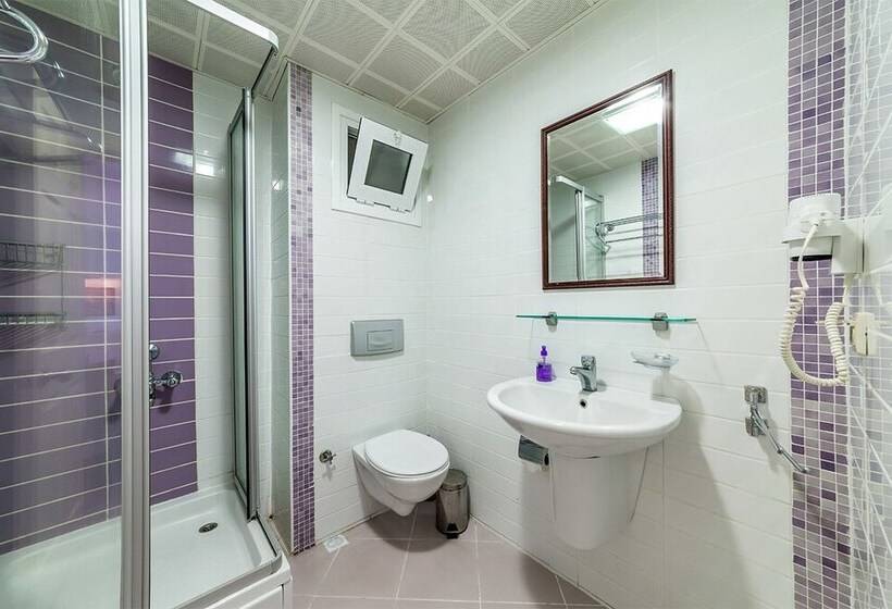 Lighthouse Apartments