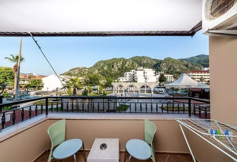 Lighthouse Apartments