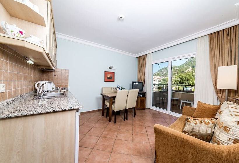 Lighthouse Apartments