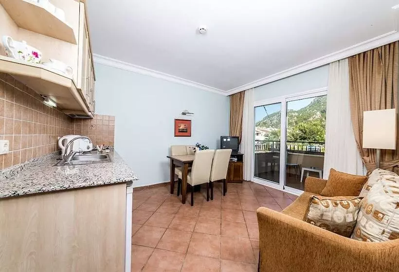 Lighthouse Apartments