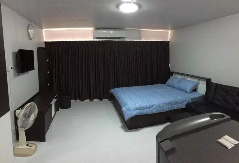 Muangthongthani Rental/khun Dan