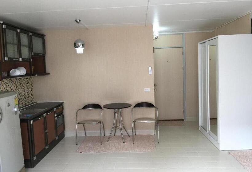 Muangthongthani Rental/khun Dan