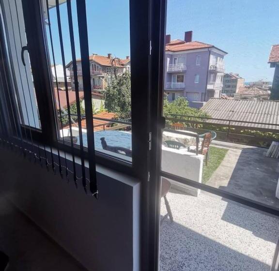 펜션 Guest House Bа́kish Obzor