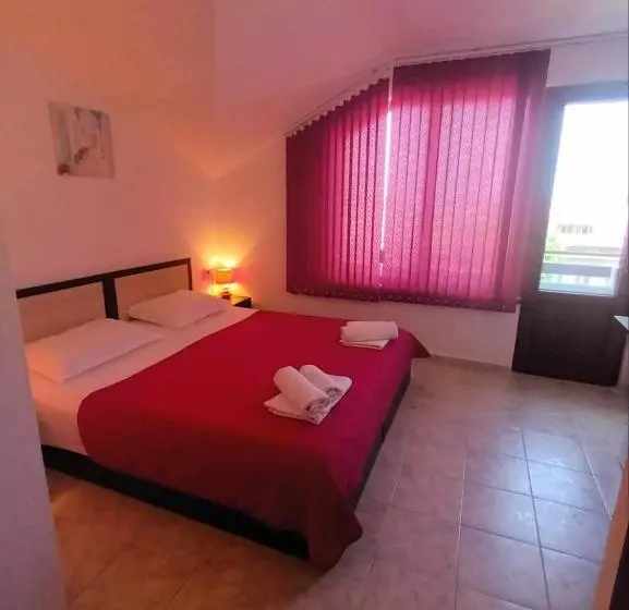 ペンション Guest House Bа́kish Obzor