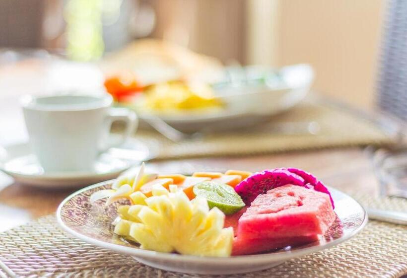 Пансион Life In Amed Beach