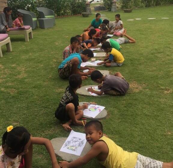 Пансион Life In Amed Beach