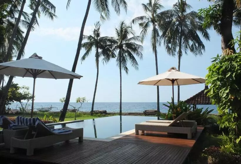 ペンション The Amrita Salt Farm Villas