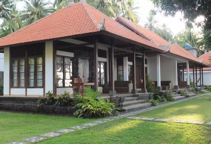 ペンション The Amrita Salt Farm Villas