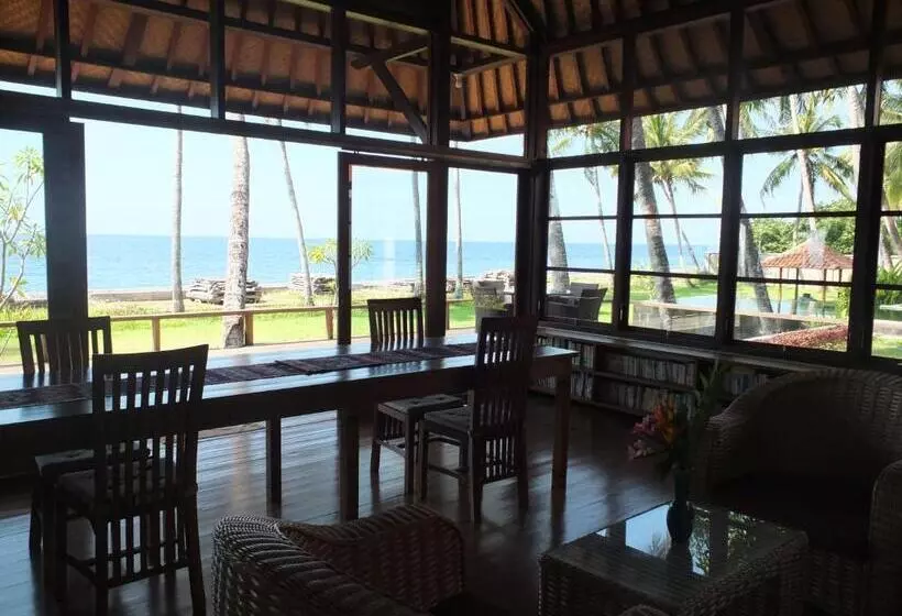 ペンション The Amrita Salt Farm Villas