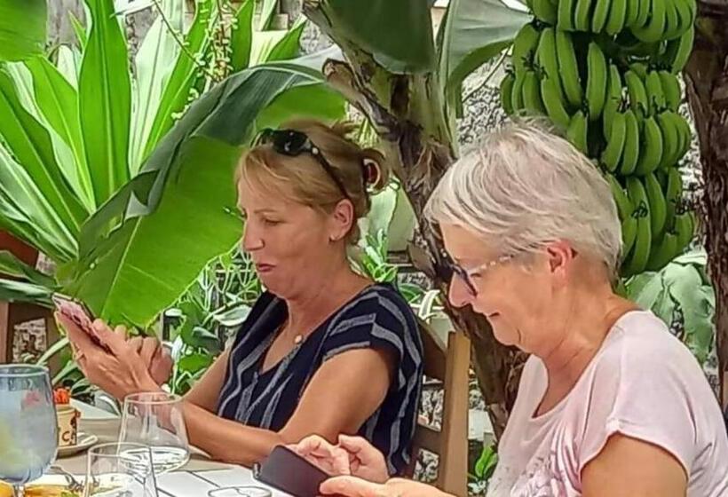 هتل Divin Art B&b