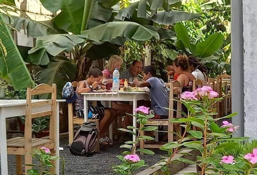 هتل Divin Art B&b