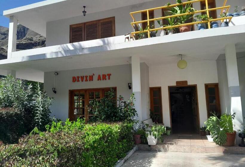 هتل Divin Art B&b