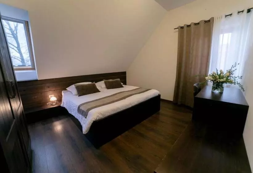 هتل Smrekarjeva Domačija