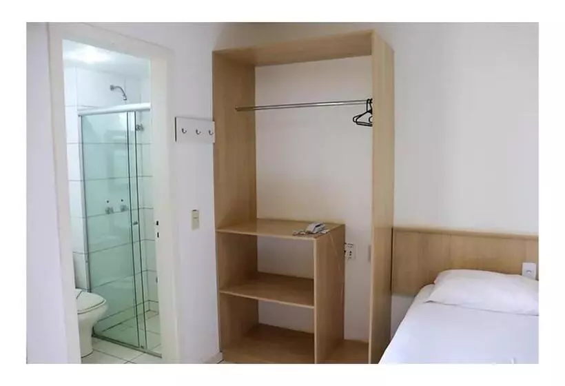 ホテル Vila Velluti