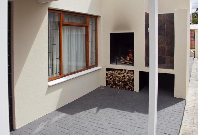 膳宿费 Bakgat Blyplek