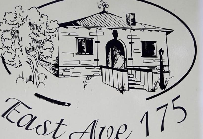 פנסיון East View Guesthouse