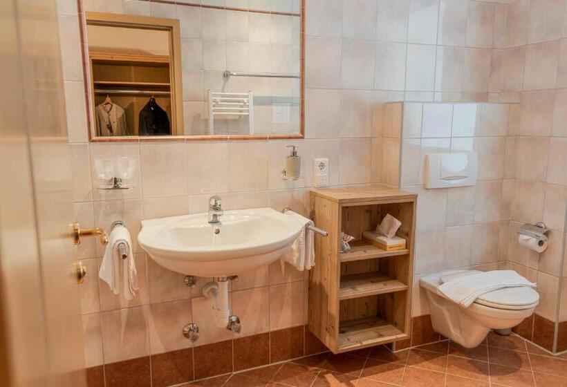 پانسیون Sweet Cherry Boutique & Guesthouse Tyrol