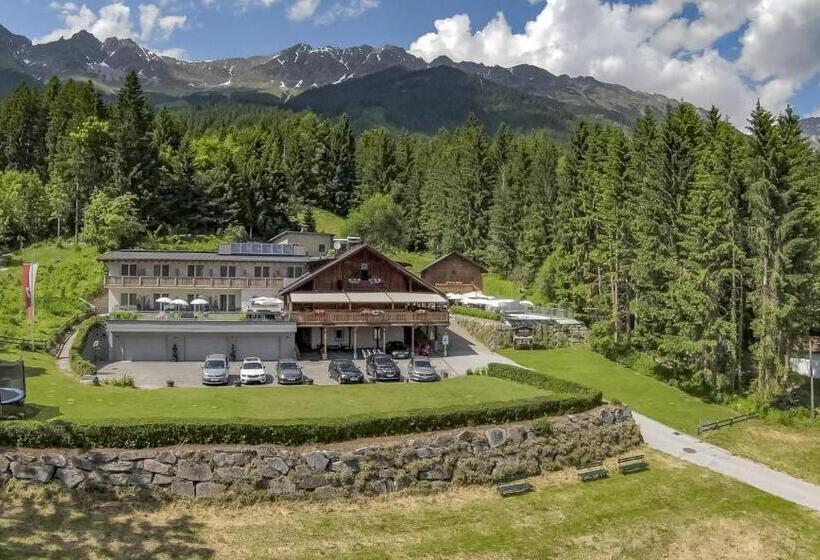 پانسیون Sweet Cherry Boutique & Guesthouse Tyrol