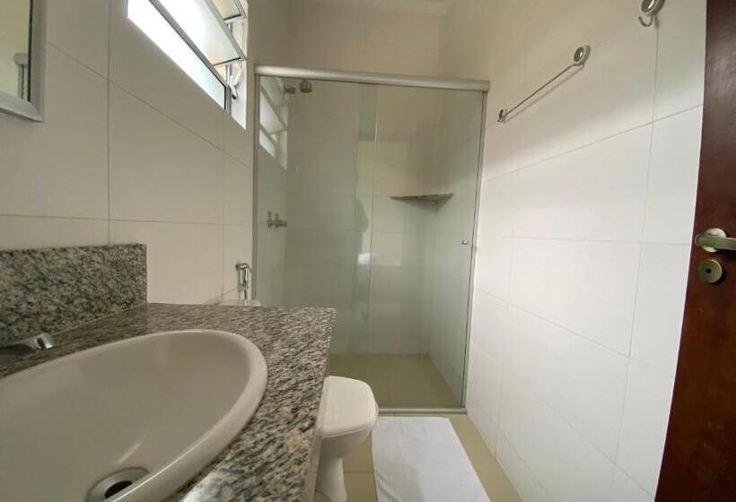 膳宿费 Graal Inn Queluz